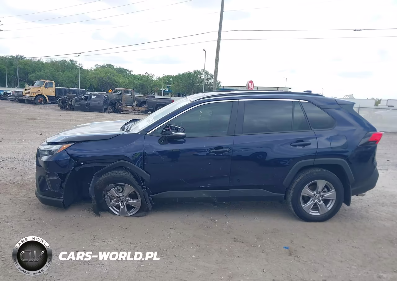 2025 Toyota Rav4 Xle VIN:2T3W1RFV1SW405748 - 14
