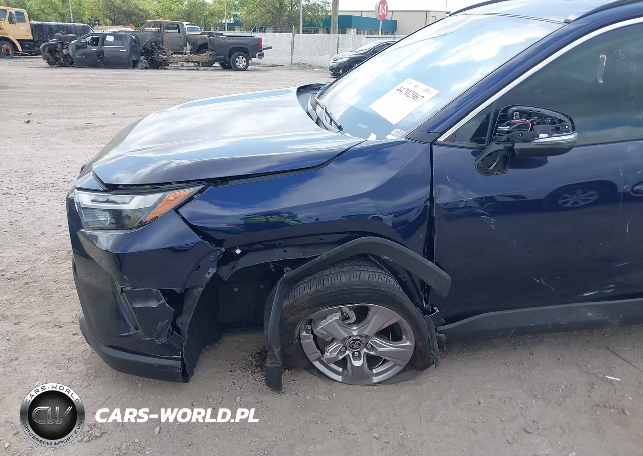 2025 Toyota Rav4 Xle VIN:2T3W1RFV1SW405748 - 6