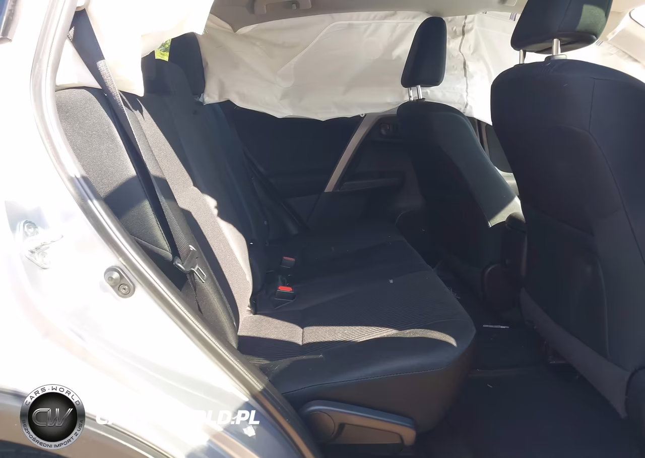 2018 Toyota Rav4 Le VIN:2T3ZFREVXJW440366 - 8