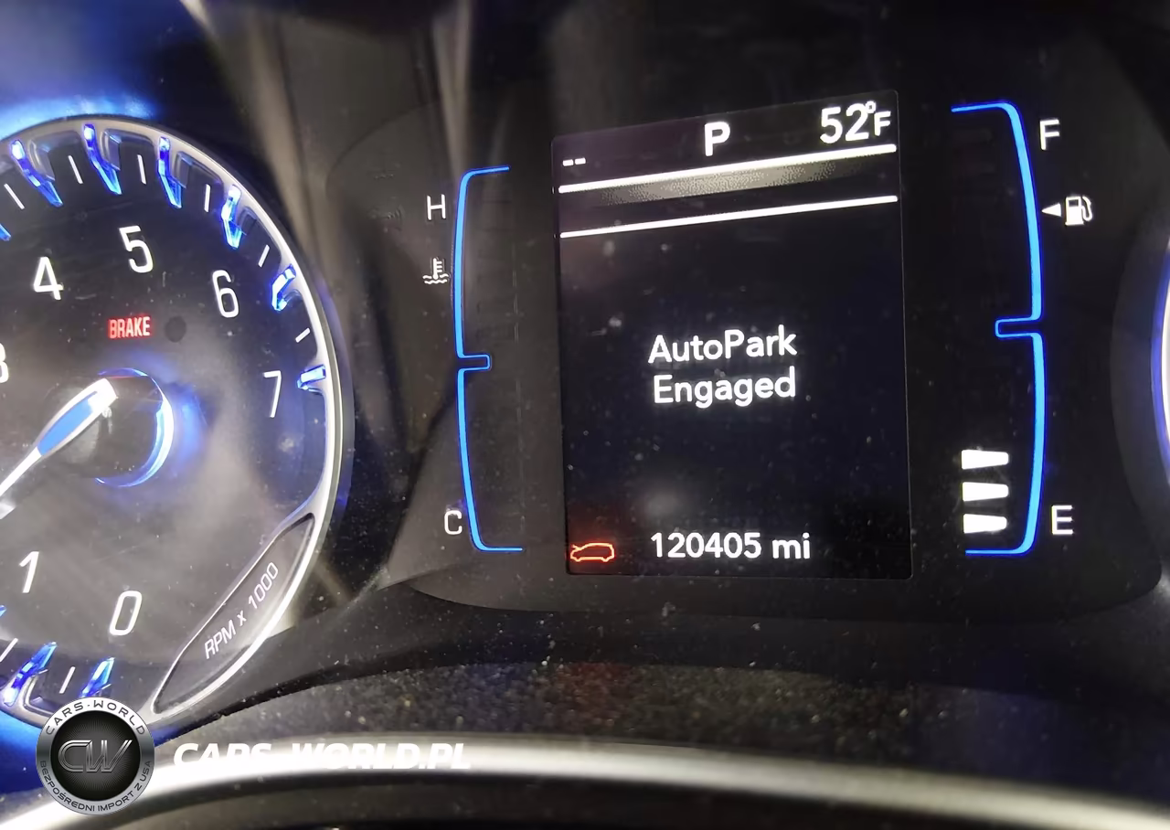 2020 Chrysler Pacifica Touring L VIN:2C4RC1BG2LR279640 - 15