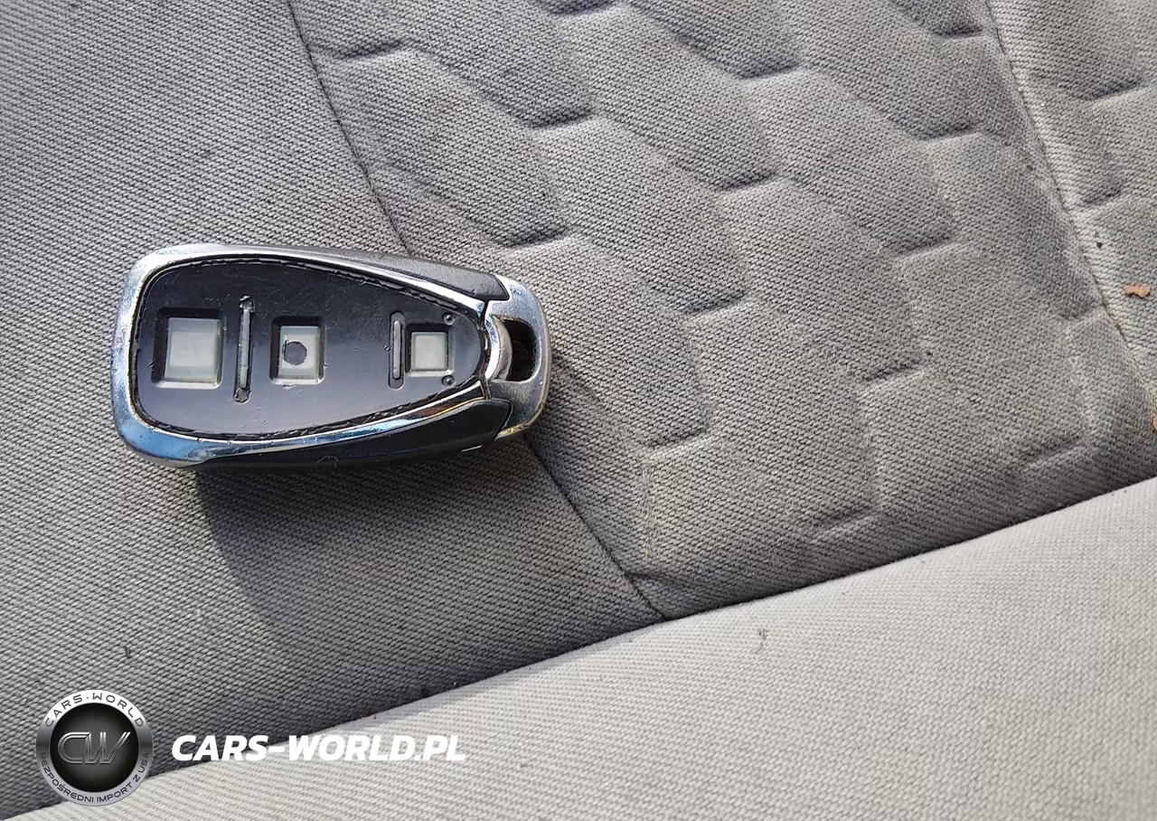 2019 Chevrolet Equinox Ls VIN:3GNAXHEV0KS599665 - 11