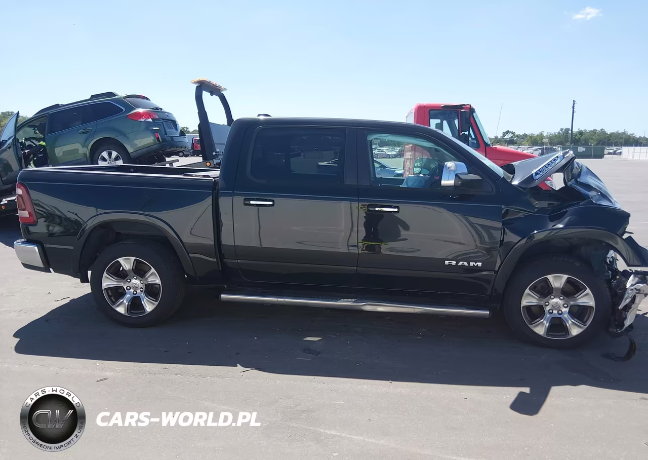 2019 Ram 1500 Laramie 4X2 5'7 Box VIN:1C6RREJT4KN615862 - 13