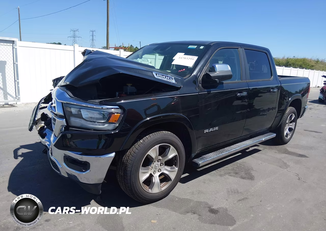 2019 Ram 1500 Laramie 4X2 5'7 Box VIN:1C6RREJT4KN615862 - 2