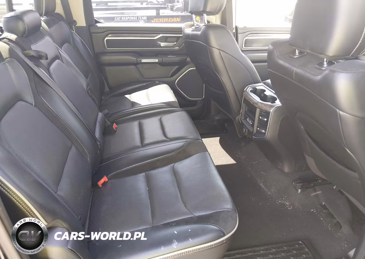 2019 Ram 1500 Laramie 4X2 5'7 Box VIN:1C6RREJT4KN615862 - 8