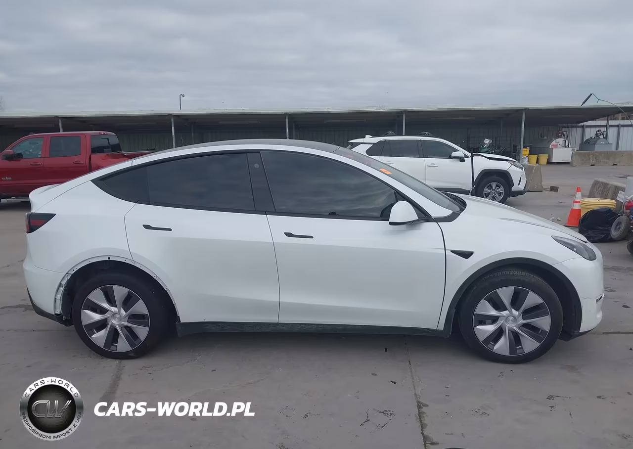 2023 Tesla Model Y Awd-Long Range Dual Motor All-Wheel Drive VIN:7SAYGDEE1PF780633 - 13