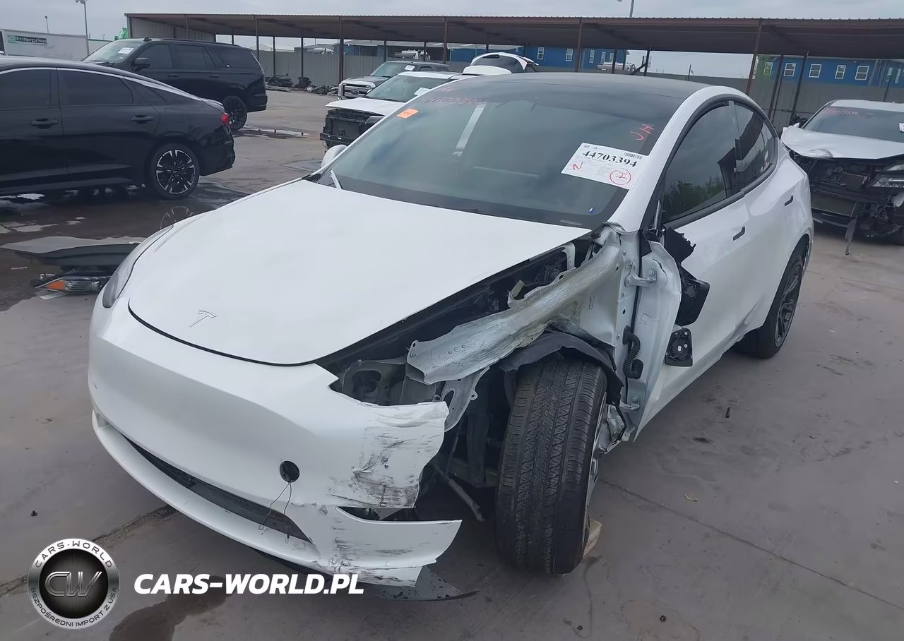 2023 Tesla Model Y Awd-Long Range Dual Motor All-Wheel Drive VIN:7SAYGDEE1PF780633 - 2