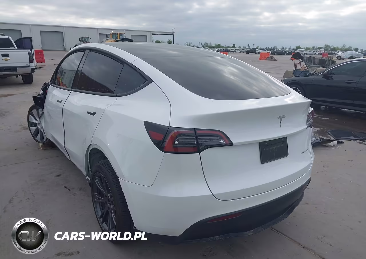 2023 Tesla Model Y Awd-Long Range Dual Motor All-Wheel Drive VIN:7SAYGDEE1PF780633 - 3