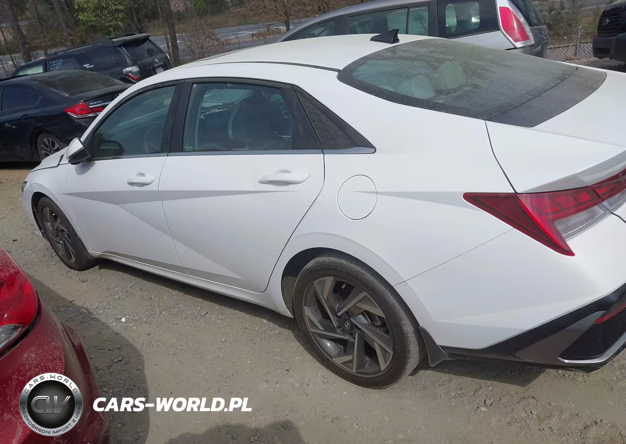 2025 Hyundai Elantra Limited VIN:KMHLP4DG3SU888810 - 15