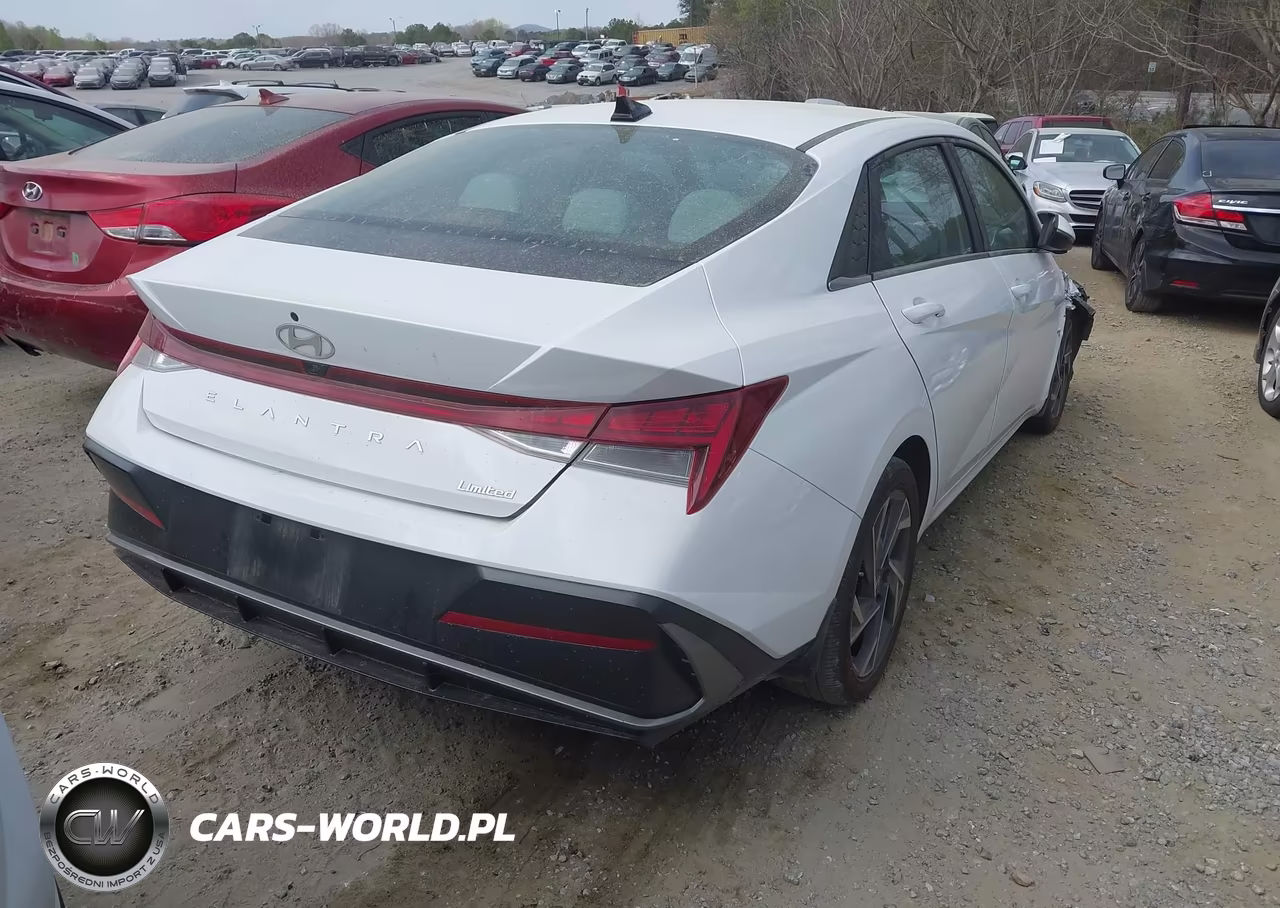 2025 Hyundai Elantra Limited VIN:KMHLP4DG3SU888810 - 4