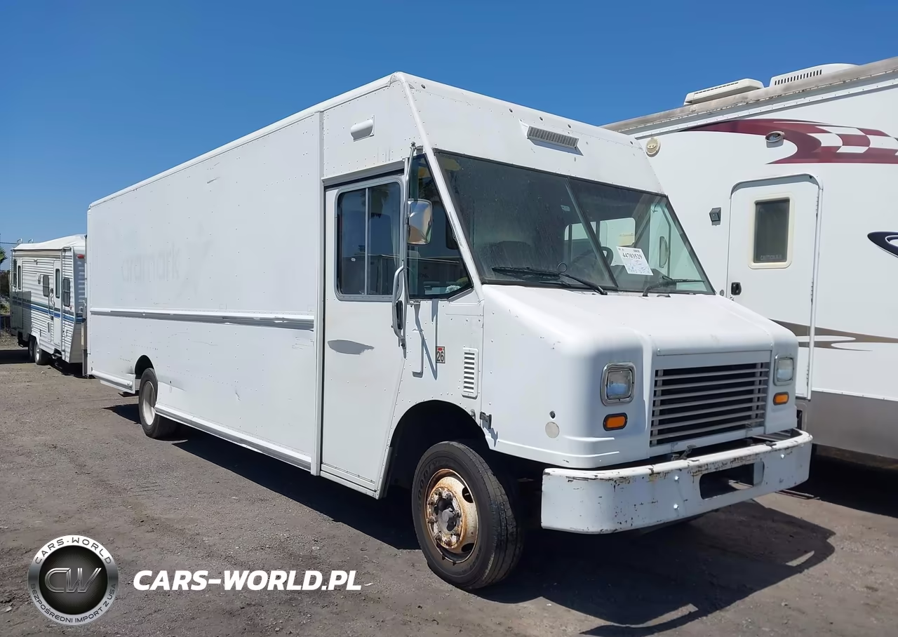 2013 Freightliner Chassis M Line Walk-In Van – zdjęcie 1 z 15
