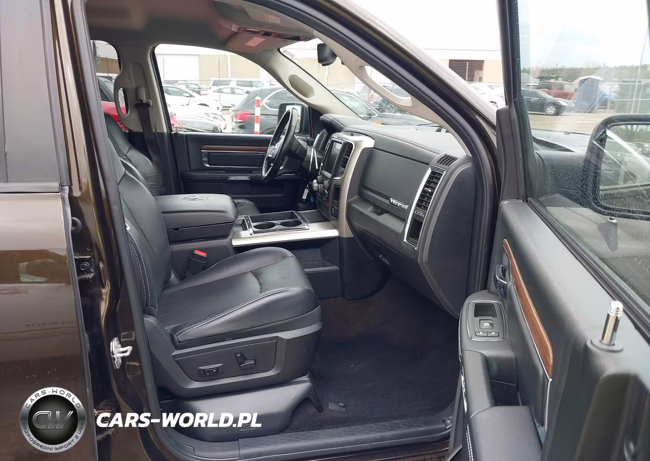 2014 Ram 1500 Laramie VIN:1C6RR7VT7ES469694 - 5