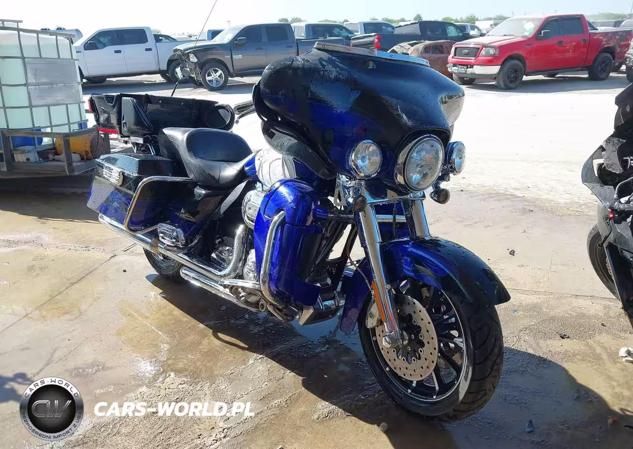 2011 Harley-Davidson Flhtcuse6