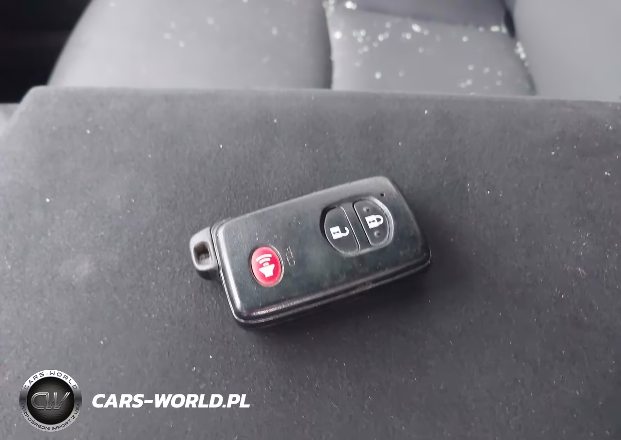 2013 Toyota Prius V Five VIN:JTDZN3EU8D3198725 - 11