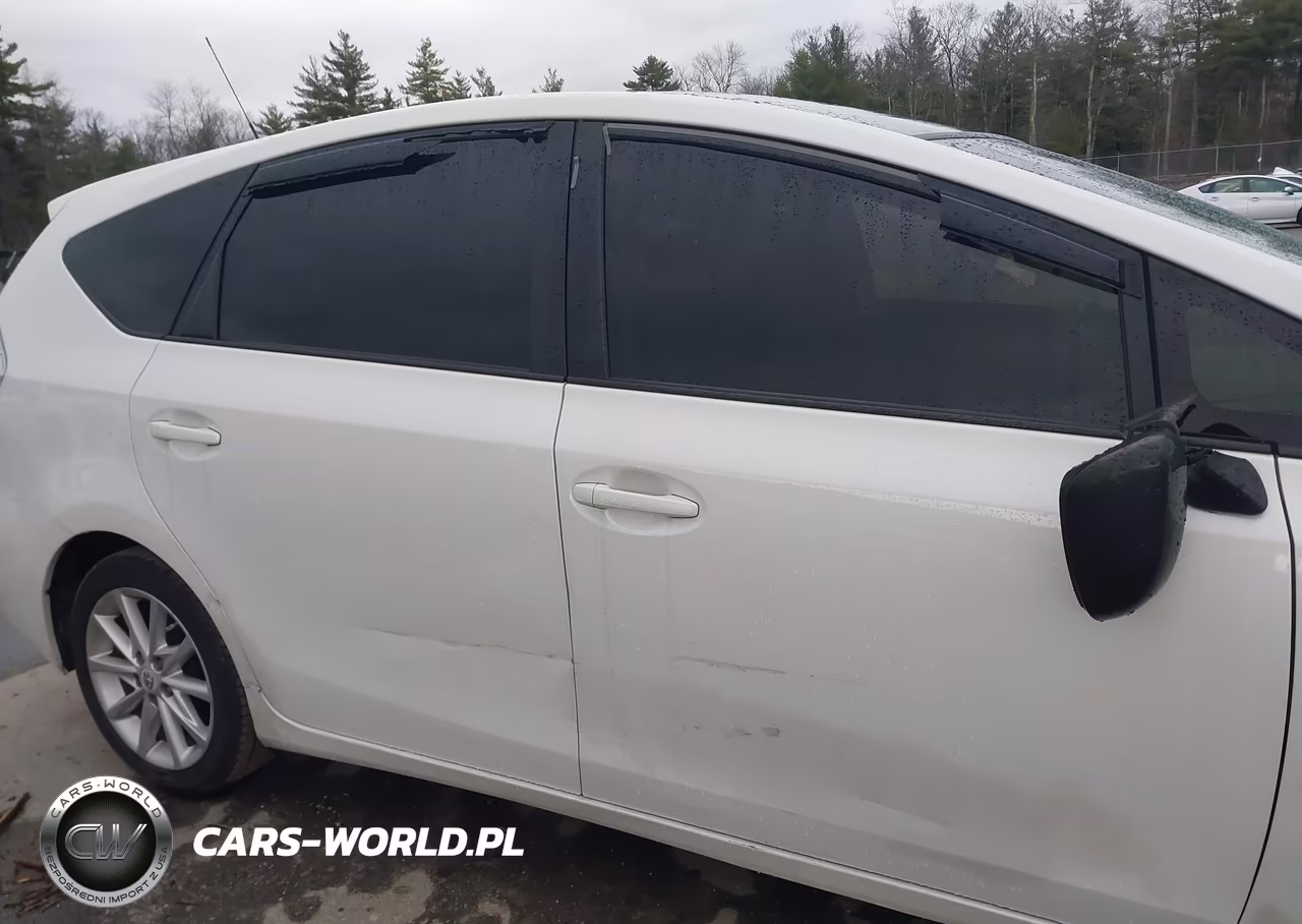 2013 Toyota Prius V Five VIN:JTDZN3EU8D3198725 - 18