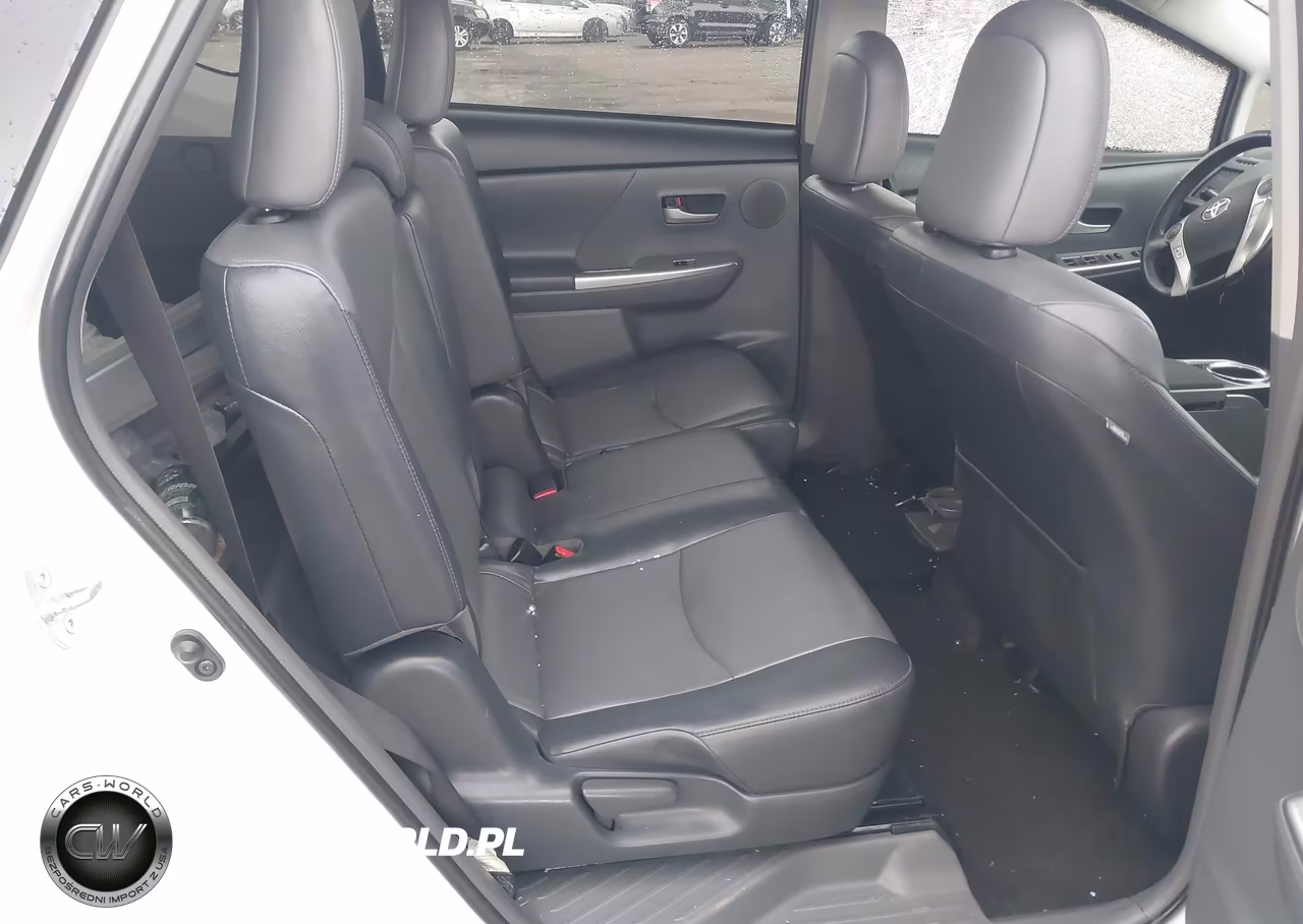 2013 Toyota Prius V Five VIN:JTDZN3EU8D3198725 - 8
