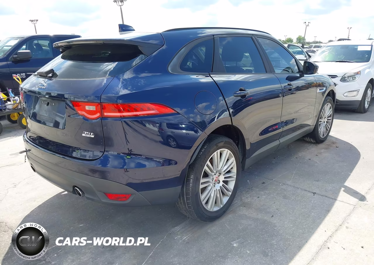 2017 Jaguar F-Pace 35T Premium VIN:SADCJ2BV0HA886149 - 4