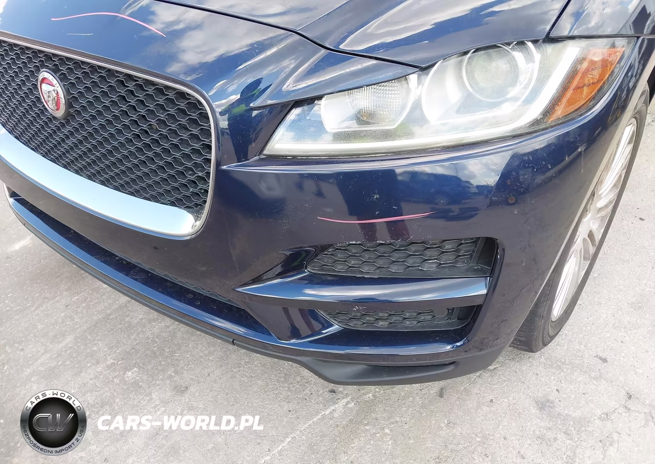 2017 Jaguar F-Pace 35T Premium VIN:SADCJ2BV0HA886149 - 6