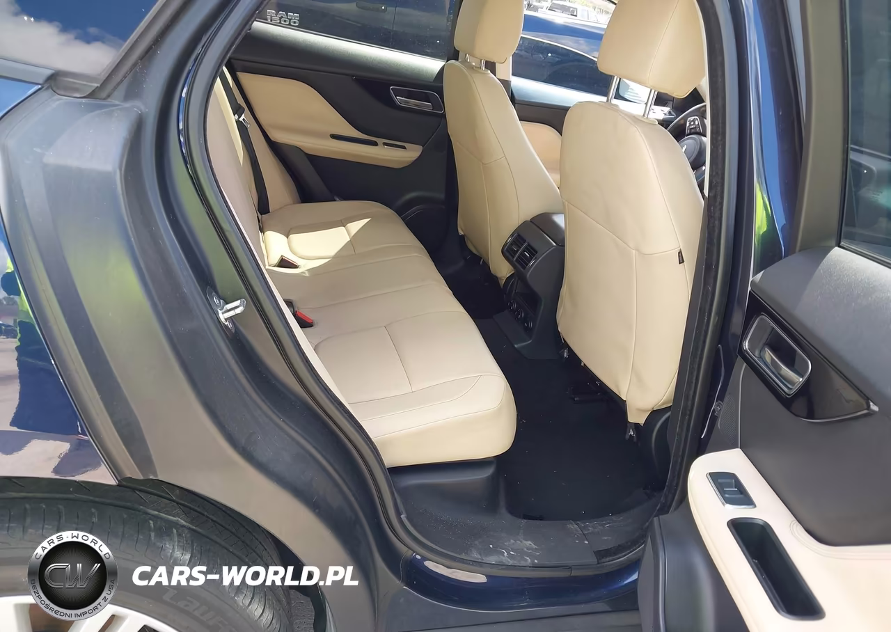 2017 Jaguar F-Pace 35T Premium VIN:SADCJ2BV0HA886149 - 8