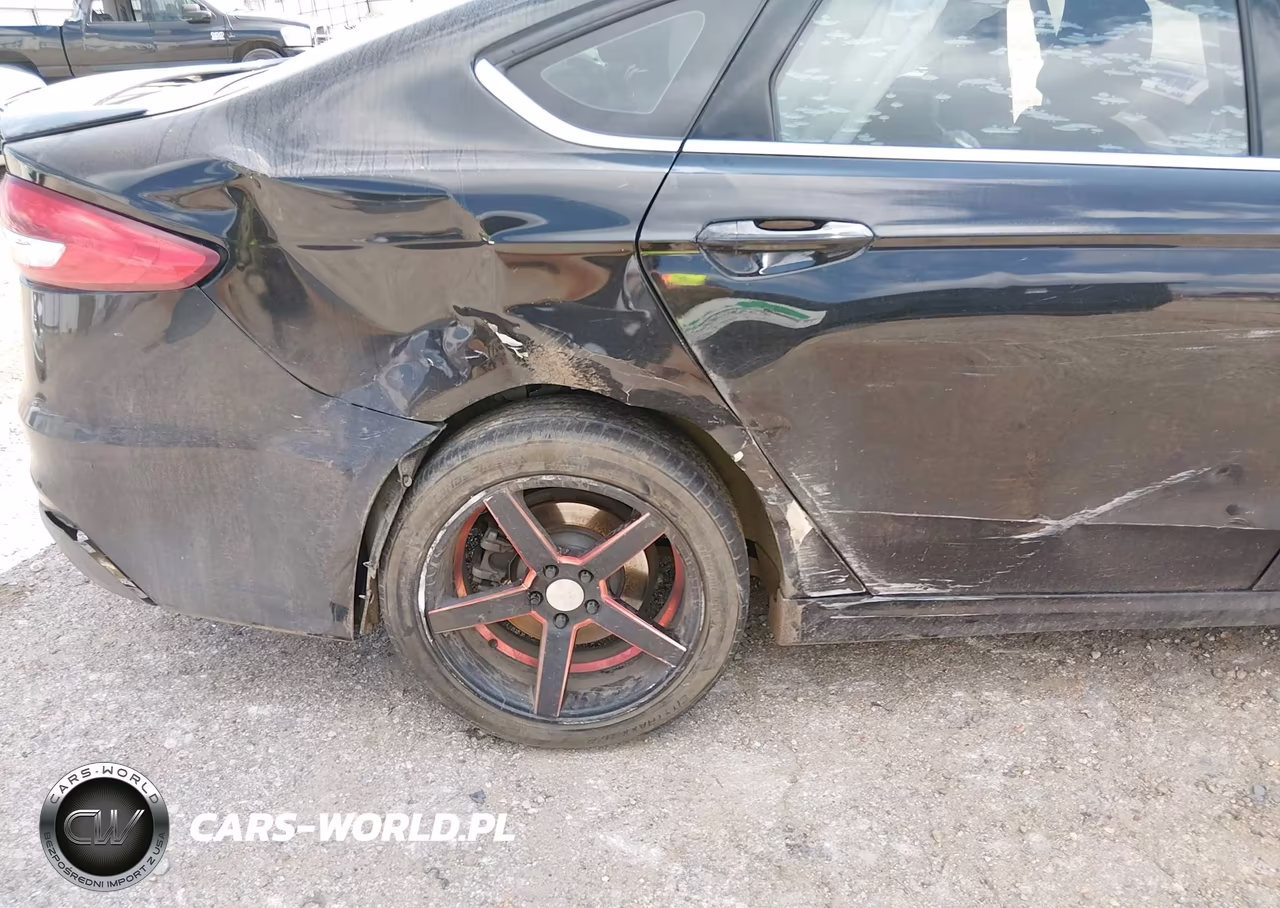 2019 Ford Fusion Se VIN:3FA6P0HD6KR198685 - 17