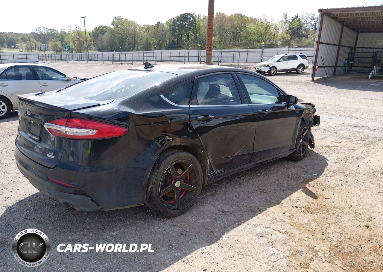 2019 Ford Fusion Se VIN:3FA6P0HD6KR198685 - 4