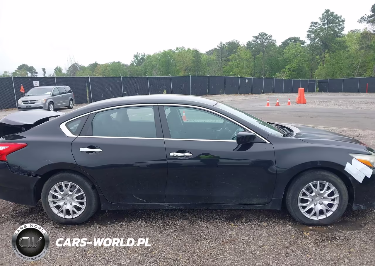 2017 Nissan Altima 2.5 S VIN:1N4AL3AP4HN349370 - 14