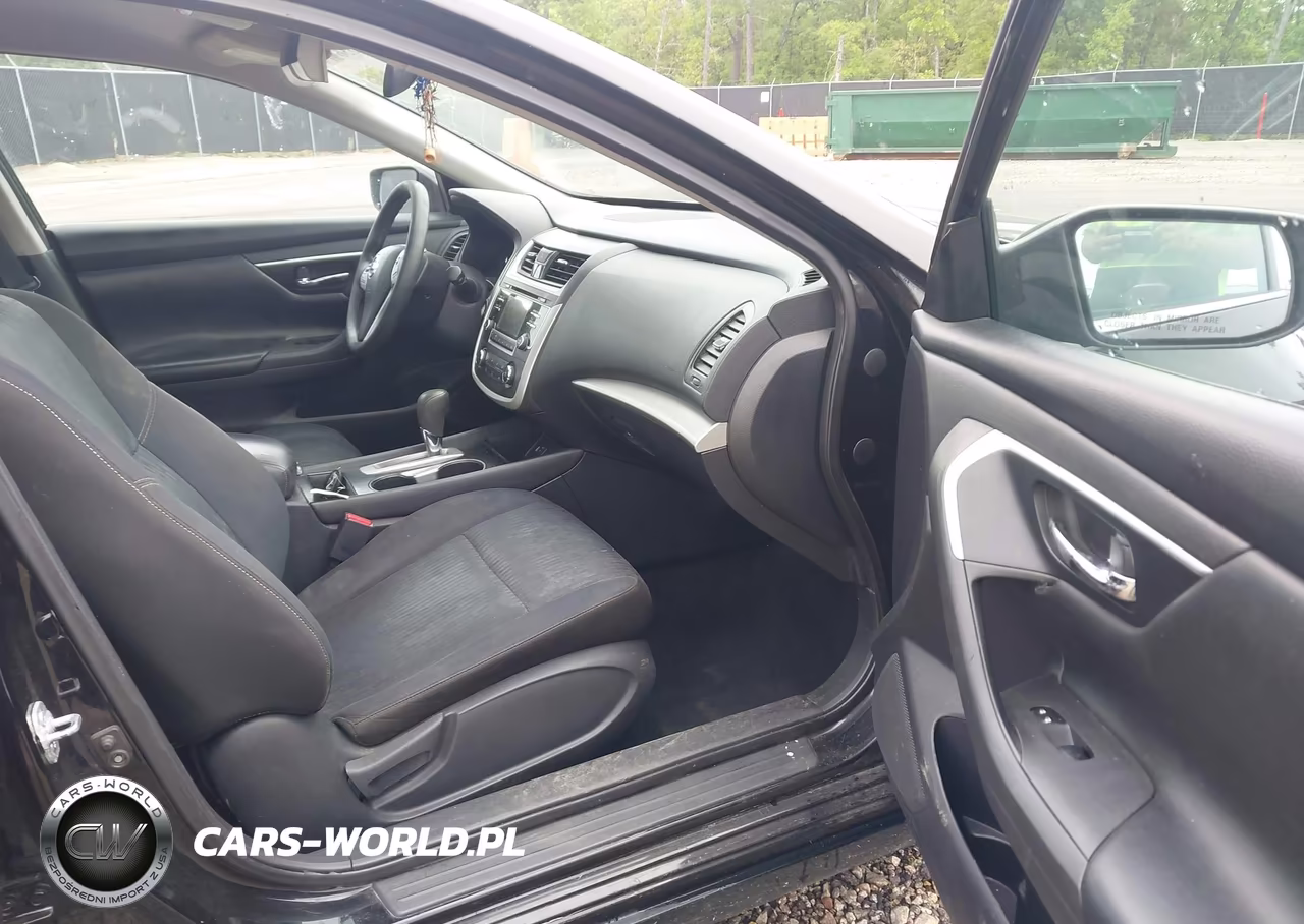 2017 Nissan Altima 2.5 S VIN:1N4AL3AP4HN349370 - 5