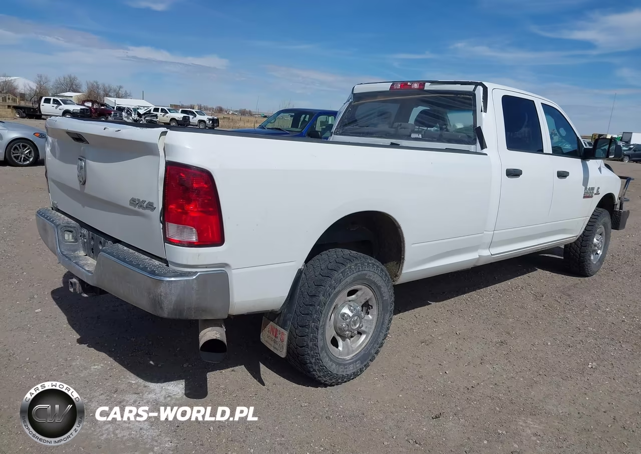 2013 Ram 2500 Tradesman VIN:3C6UR5HL2DG603351 - 4