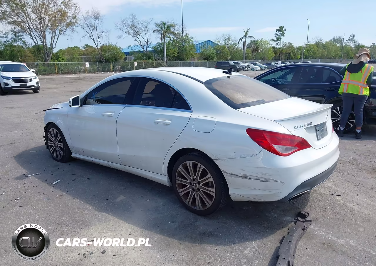 2018 Mercedes-Benz Cla 250 VIN:WDDSJ4EB2JN679383 - 3