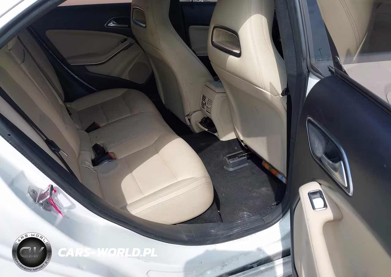 2018 Mercedes-Benz Cla 250 VIN:WDDSJ4EB2JN679383 - 8
