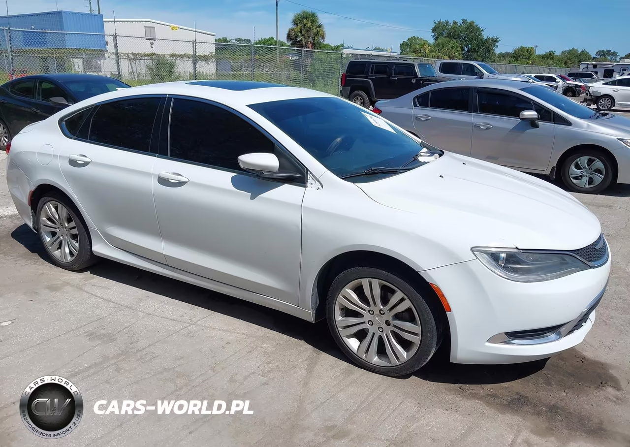 2015 Chrysler 200 Limited – zdjęcie 1 z 11