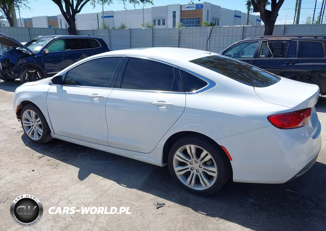 2015 Chrysler 200 Limited VIN:1C3CCCAB8FN564887 - 3
