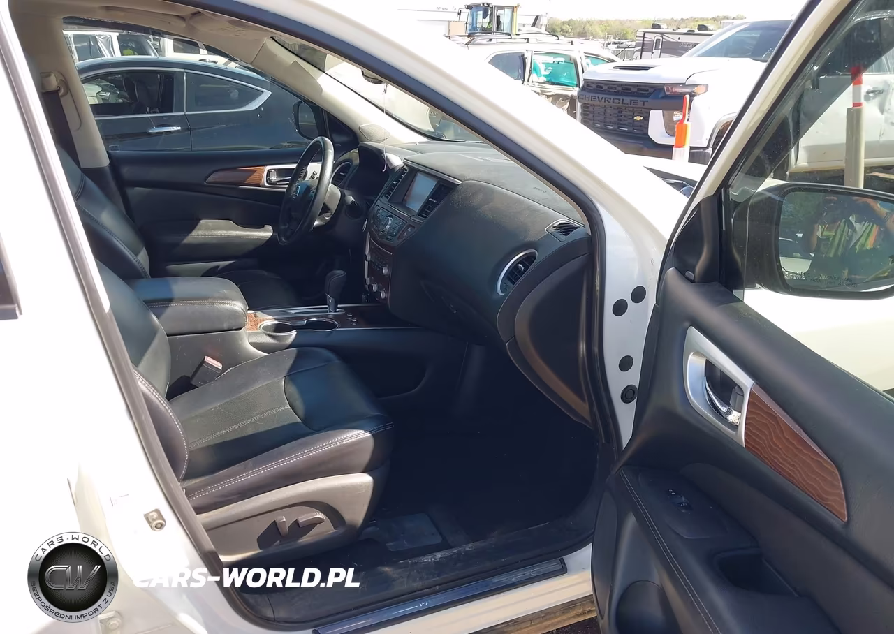 2018 Nissan Pathfinder Platinum VIN:5N1DR2MN7JC657186 - 5