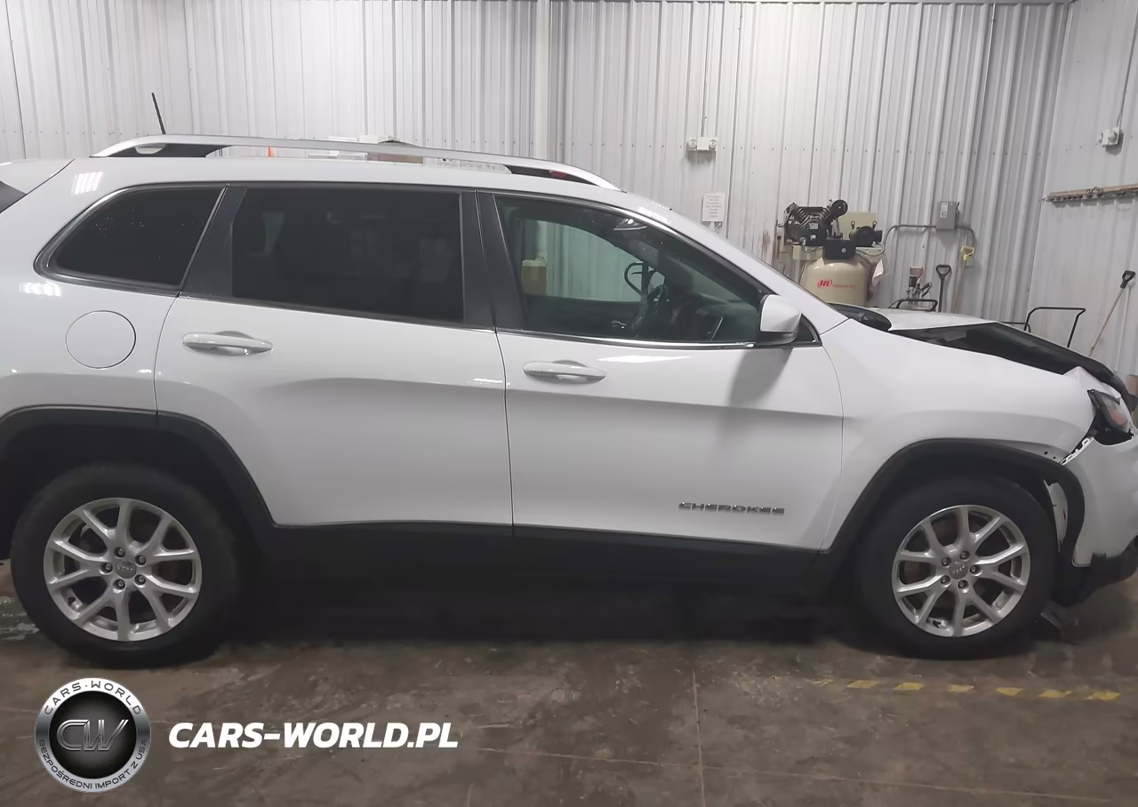 2017 Jeep Cherokee Latitude Fwd VIN:1C4PJLCB4HW574345 - 13
