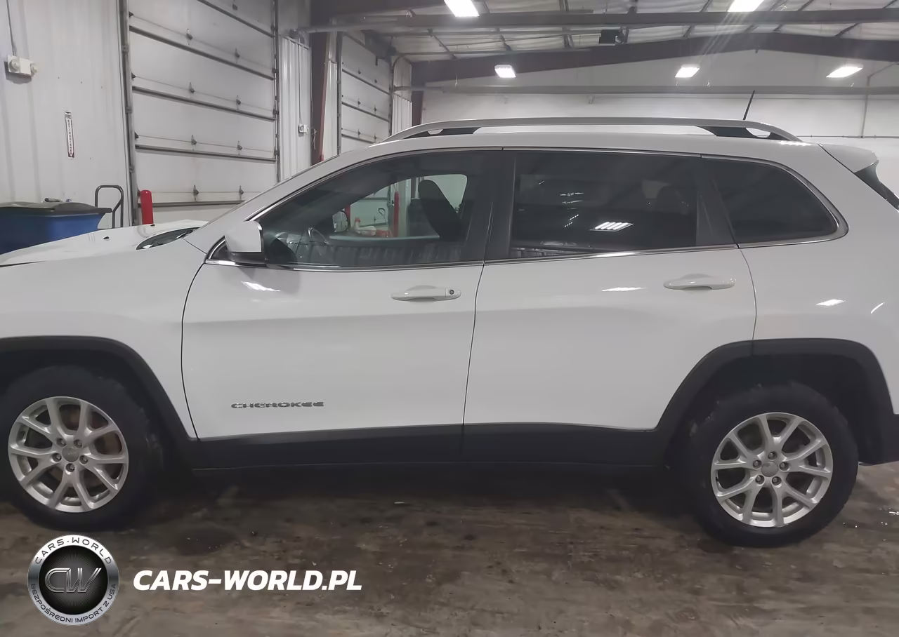 2017 Jeep Cherokee Latitude Fwd VIN:1C4PJLCB4HW574345 - 14