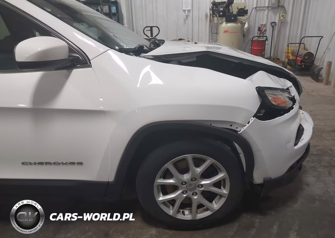 2017 Jeep Cherokee Latitude Fwd VIN:1C4PJLCB4HW574345 - 18