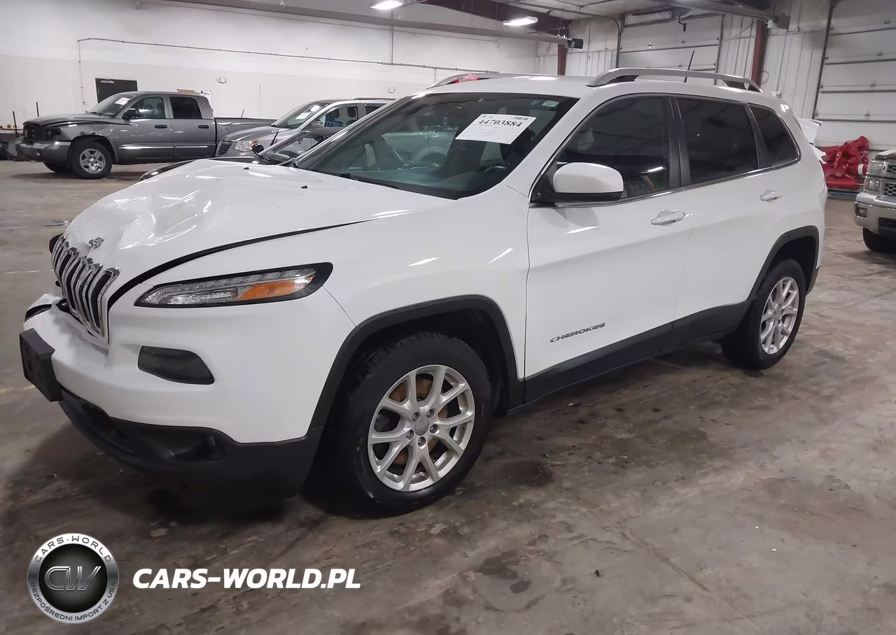 2017 Jeep Cherokee Latitude Fwd VIN:1C4PJLCB4HW574345 - 2