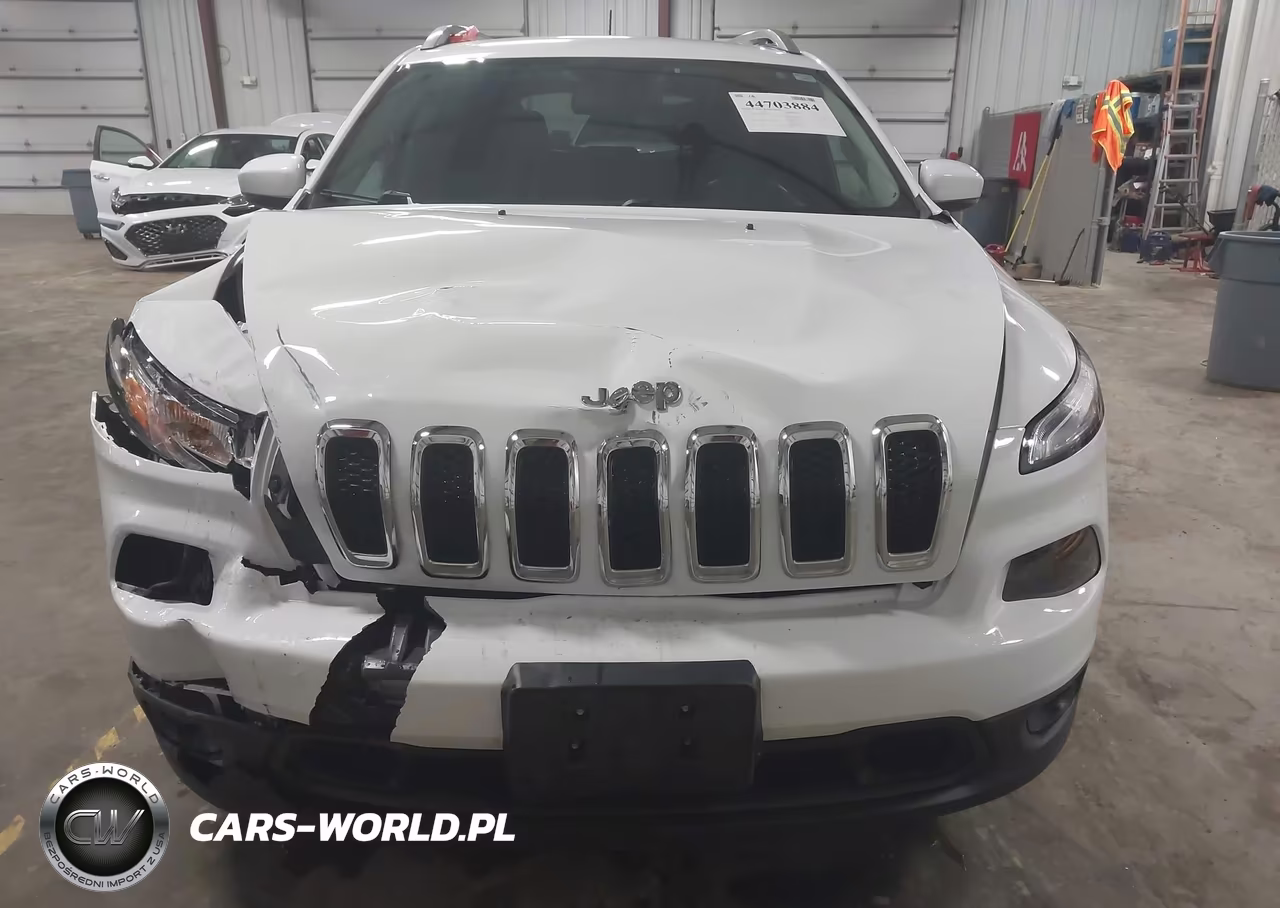 2017 Jeep Cherokee Latitude Fwd VIN:1C4PJLCB4HW574345 - 6