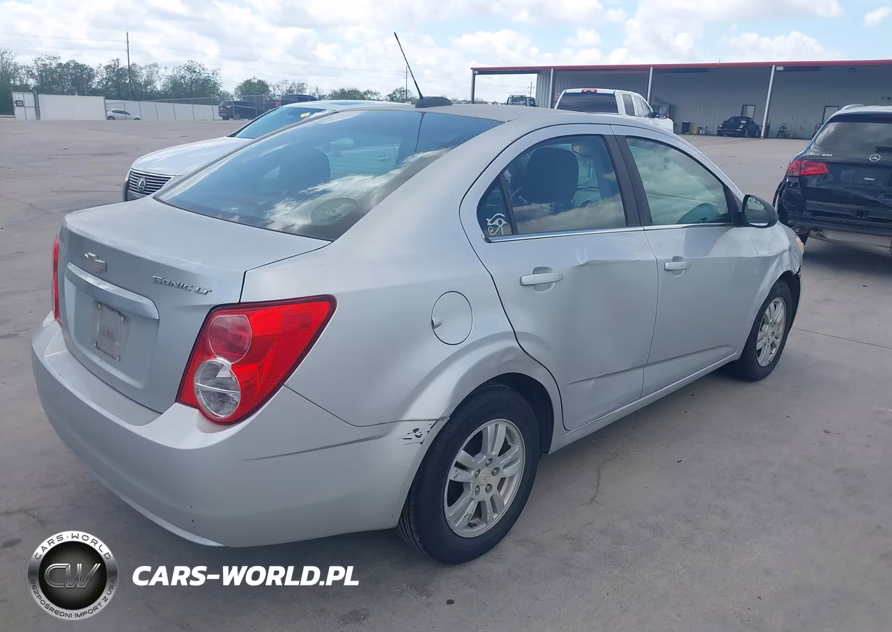 2016 Chevrolet Sonic Lt Auto VIN:1G1JC5SG4G4160803 - 4
