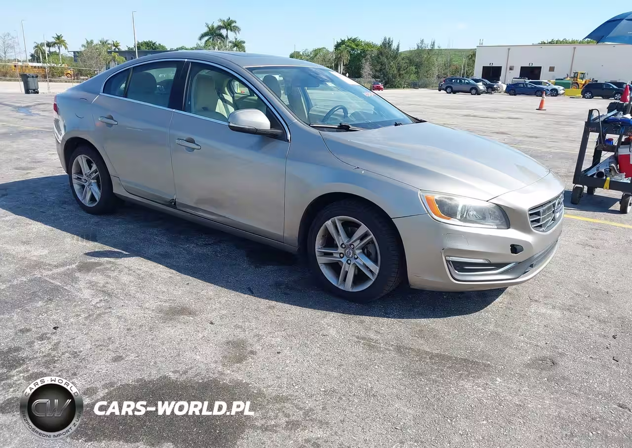 2015 Volvo S60 T5 Platinum