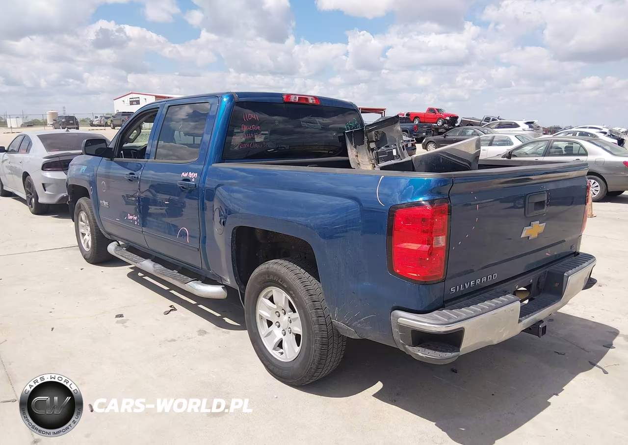 2018 Chevrolet Silverado 1500 1Lt VIN:3GCPCRECXJG273893 - 3