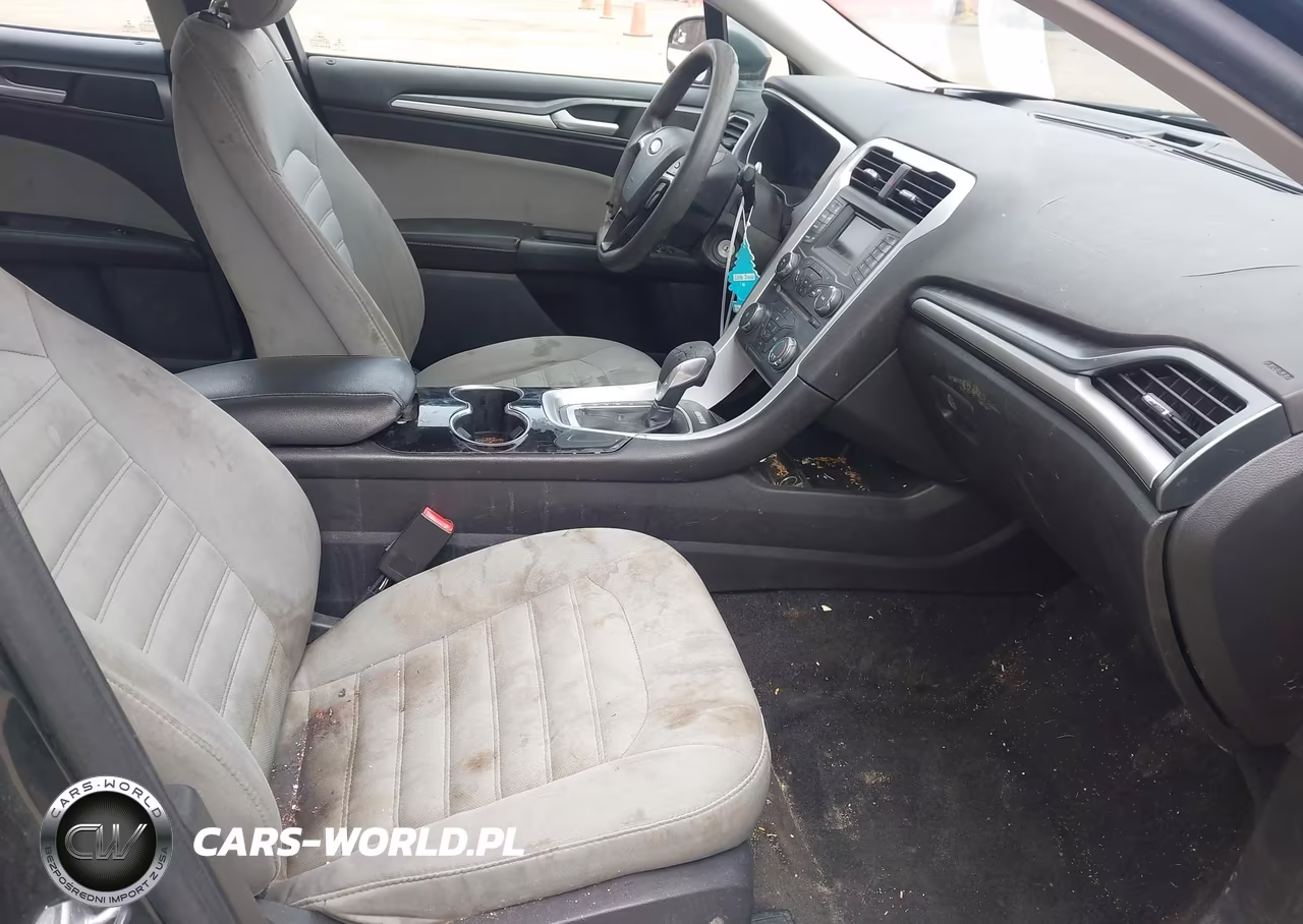 2015 Ford Fusion S VIN:3FA6P0G79FR117325 - 5