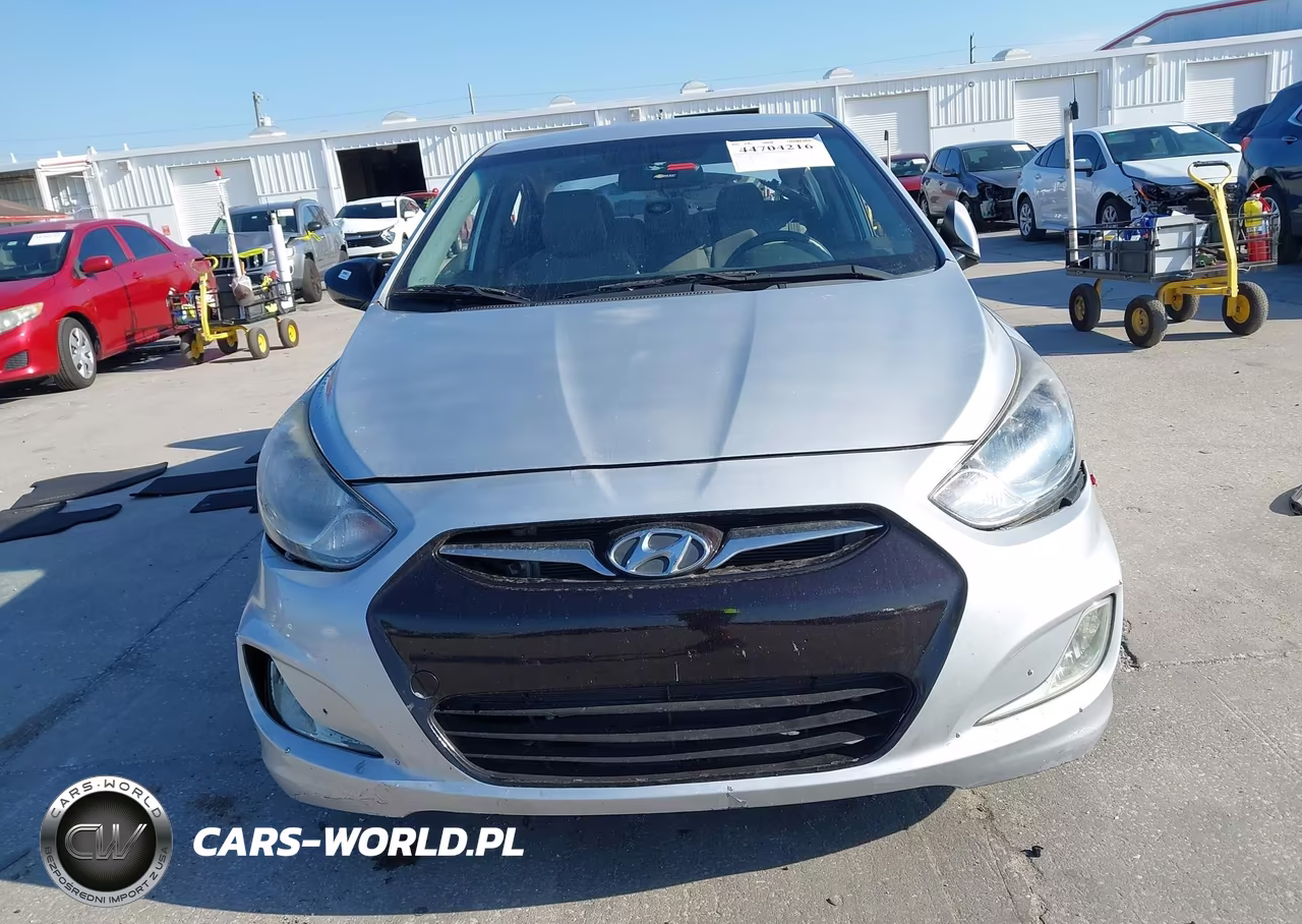 2013 Hyundai Accent Gls VIN:KMHCT4AE4DU331177 - 11