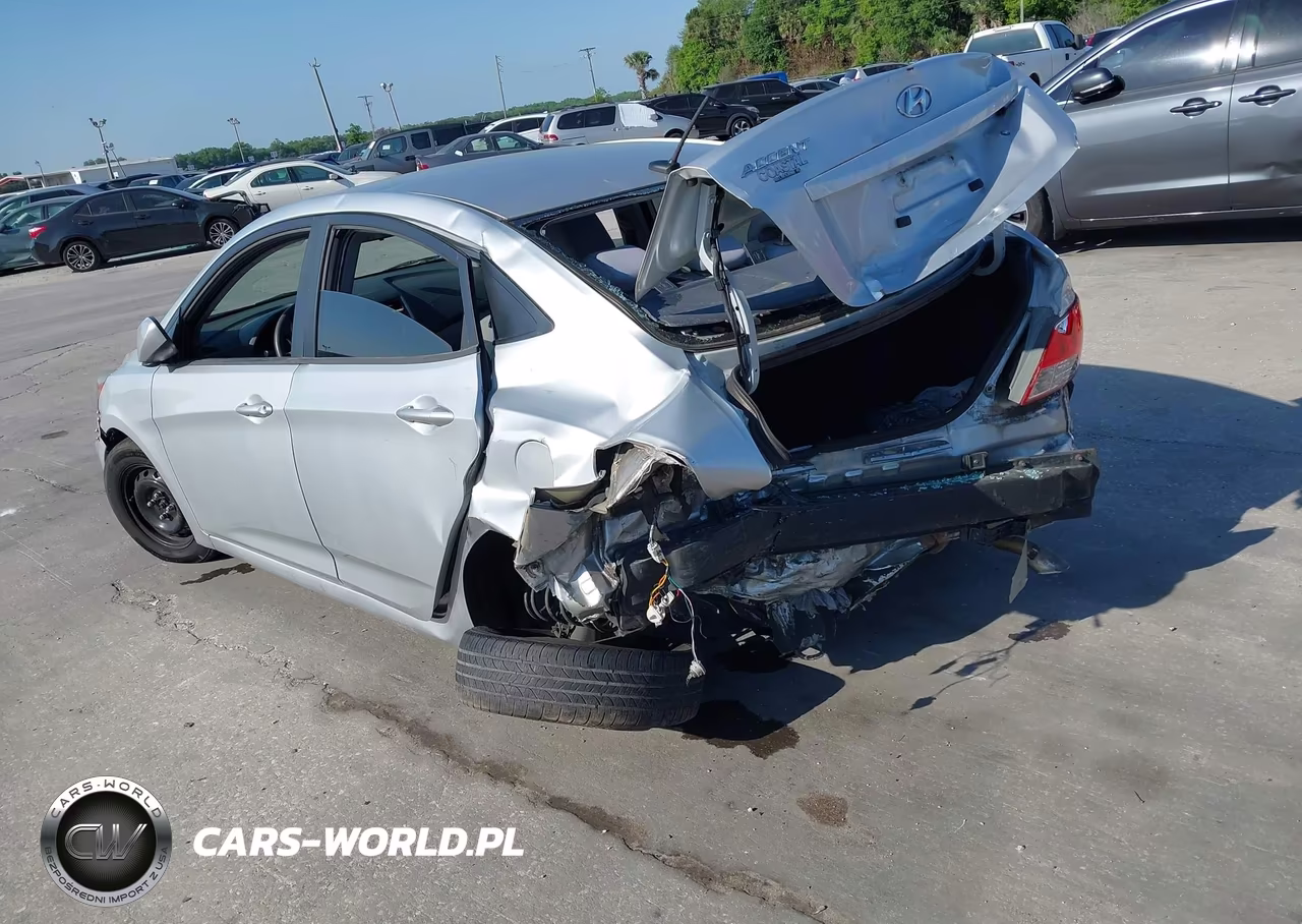 2013 Hyundai Accent Gls VIN:KMHCT4AE4DU331177 - 3