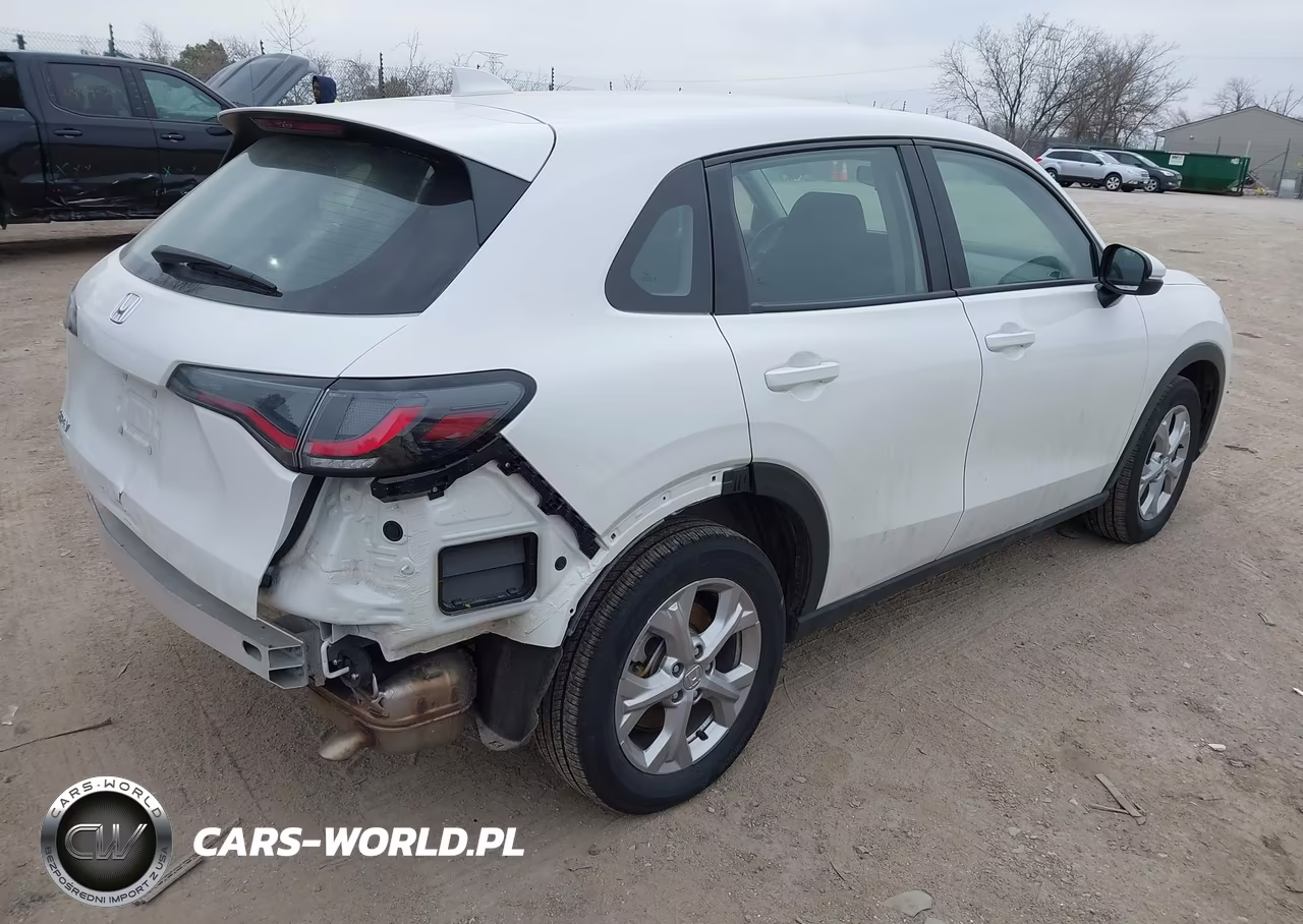 2025 Honda Hr-V Awd Lx VIN:3CZRZ2H30SM761354 - 4