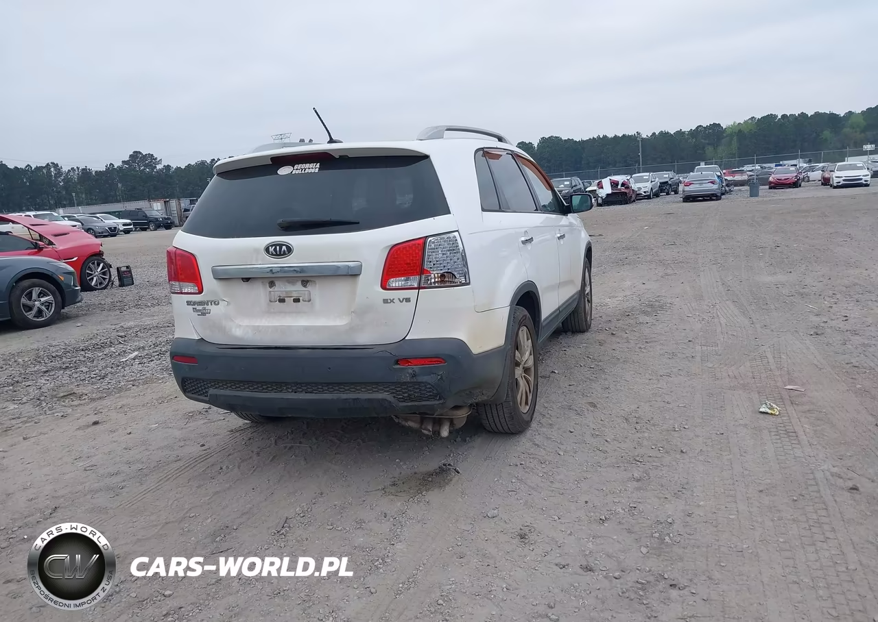 2011 Kia Sorento Ex V6 VIN:5XYKU4A2XBG115769 - 4