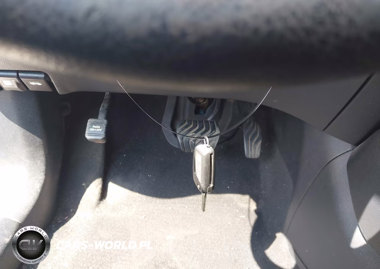 2016 Nissan Rogue S VIN:KNMAT2MV6GP609558 - 11