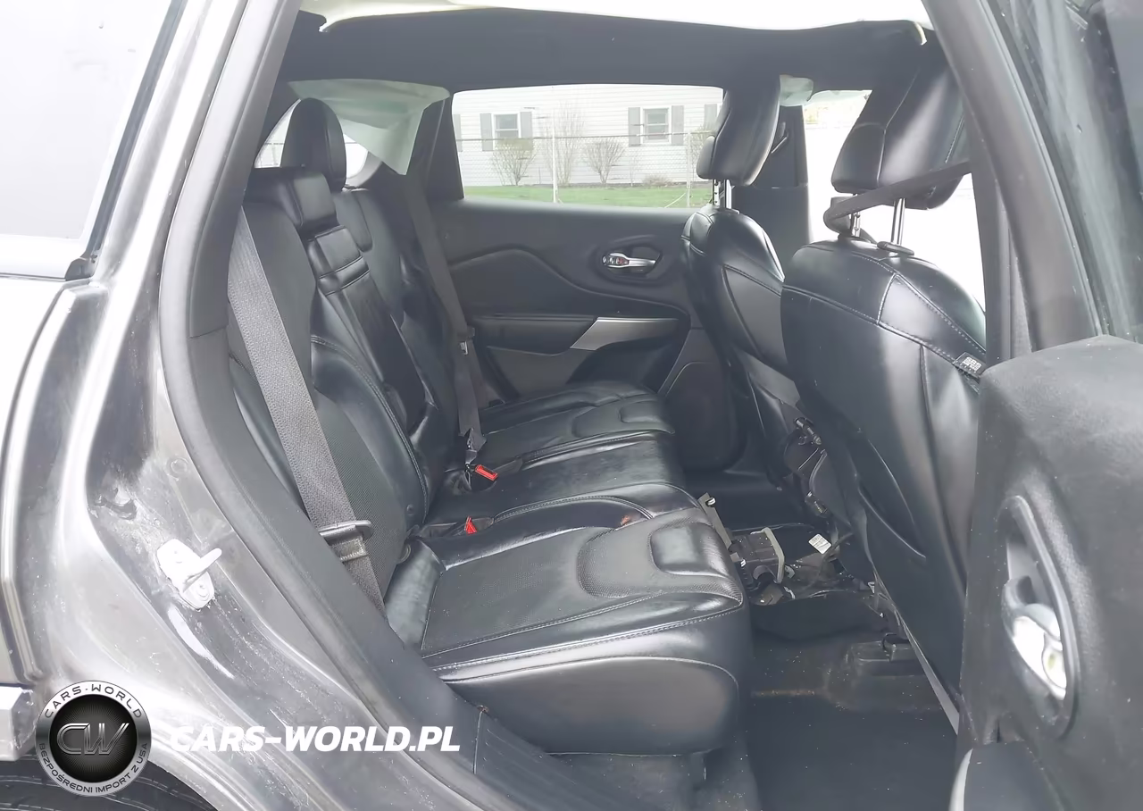2019 Jeep Cherokee High Altitude 4X4 VIN:1C4PJMDN8KD334166 - 8