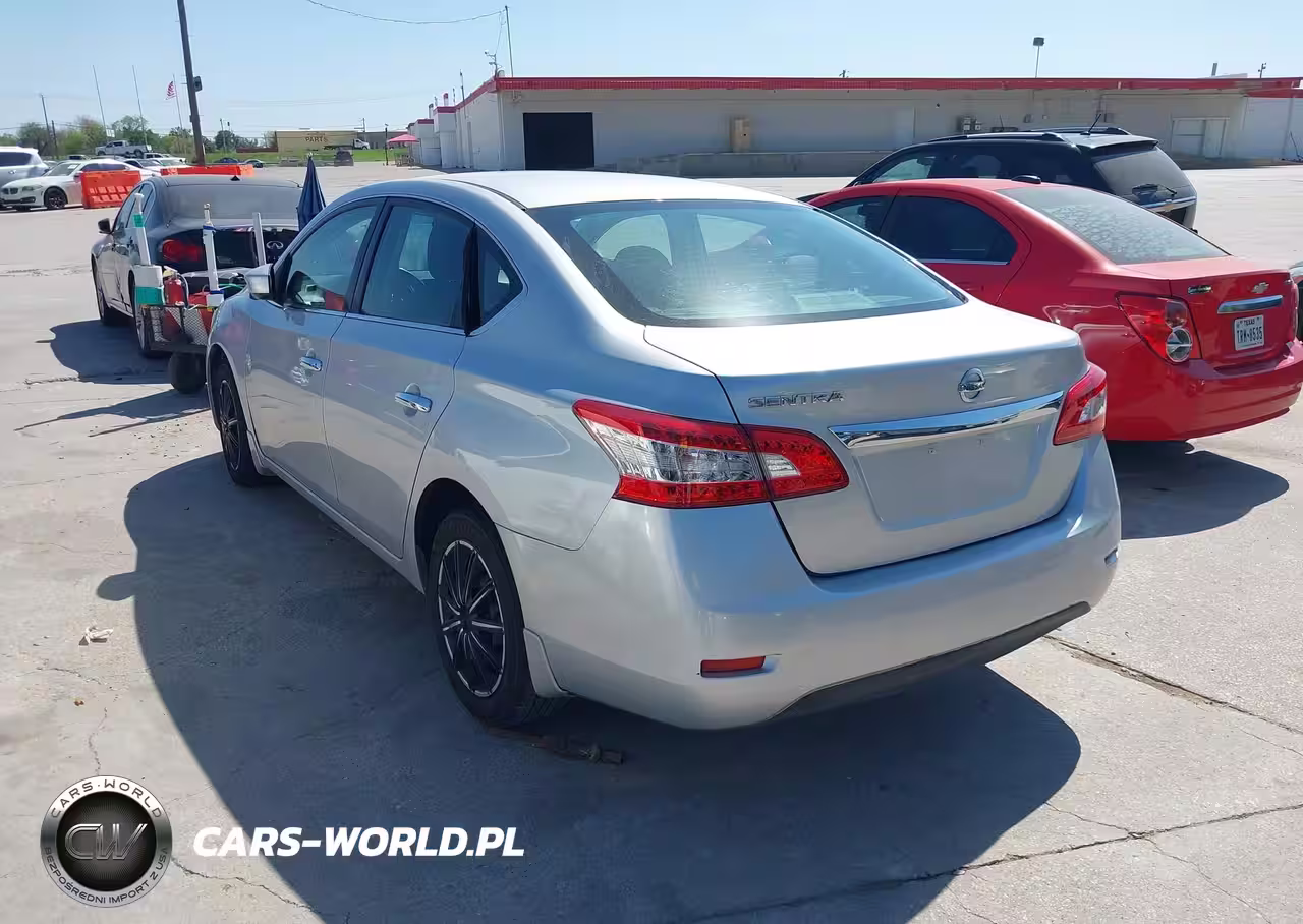 2015 Nissan Sentra S VIN:3N1AB7AP8FY274910 - 3