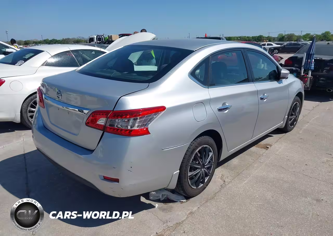 2015 Nissan Sentra S VIN:3N1AB7AP8FY274910 - 4