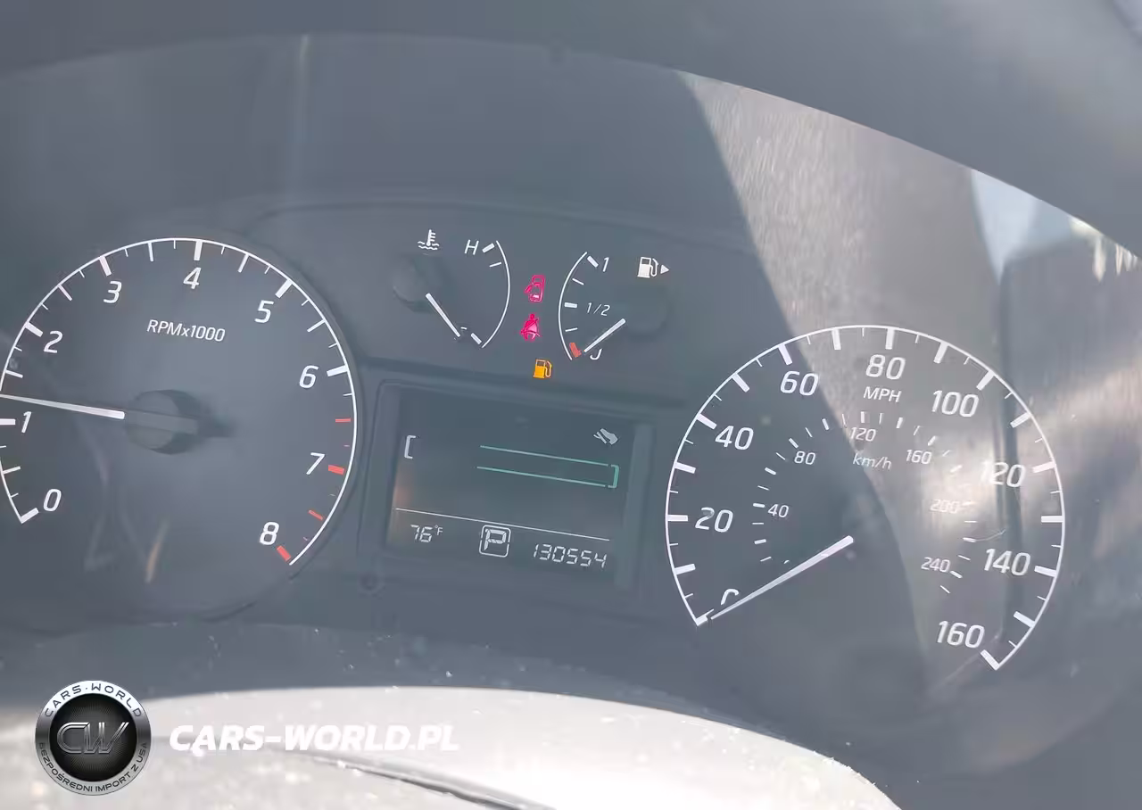 2015 Nissan Sentra S VIN:3N1AB7AP8FY274910 - 7